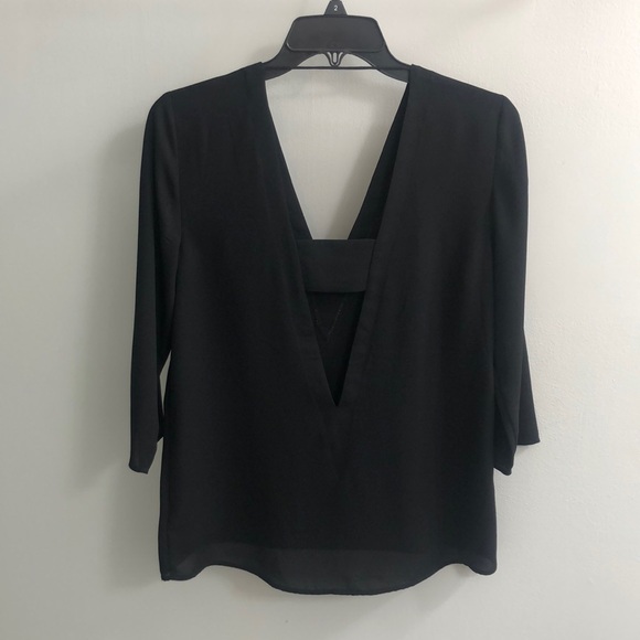 Express Blouse - Picture 2 of 2